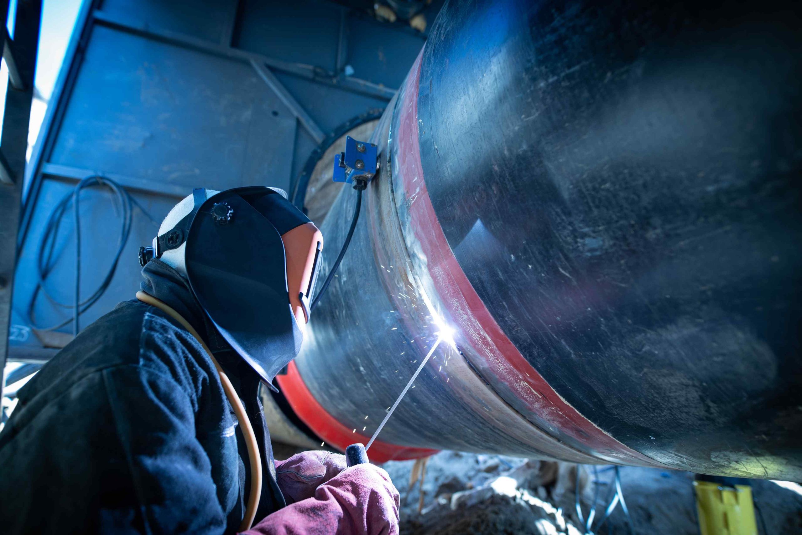 professional-welder-welding-pipe-pipeline-construction-